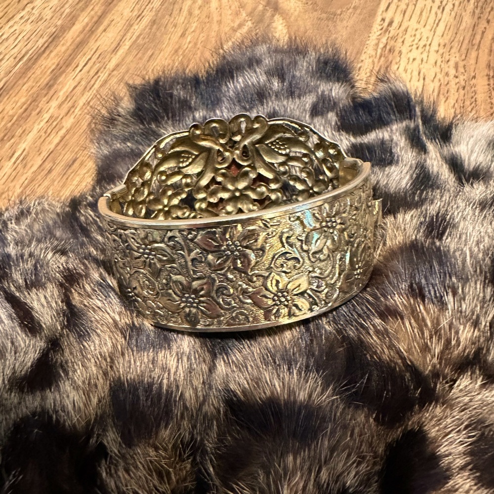 Ornate Antique Brass Cuff With Goldstone Gem - image 3